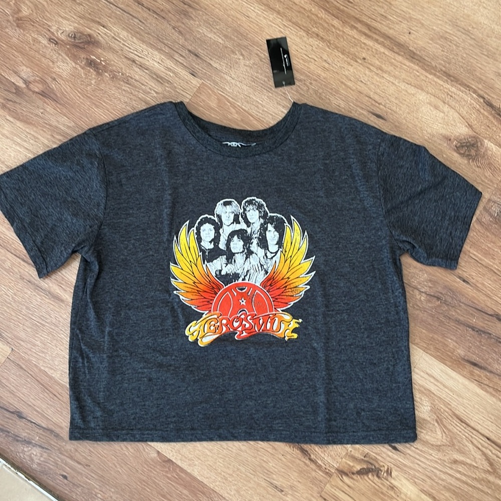 Aerosmith cropped short sleeved Tee, NWT, size XL